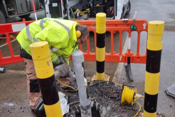 Burgun Contractors installing new lamp posts